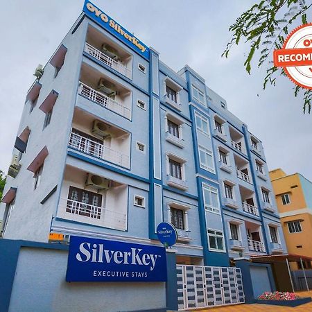 Oyo Silverkey 74581 Nallagandla Hotel Hyderabad Exterior photo