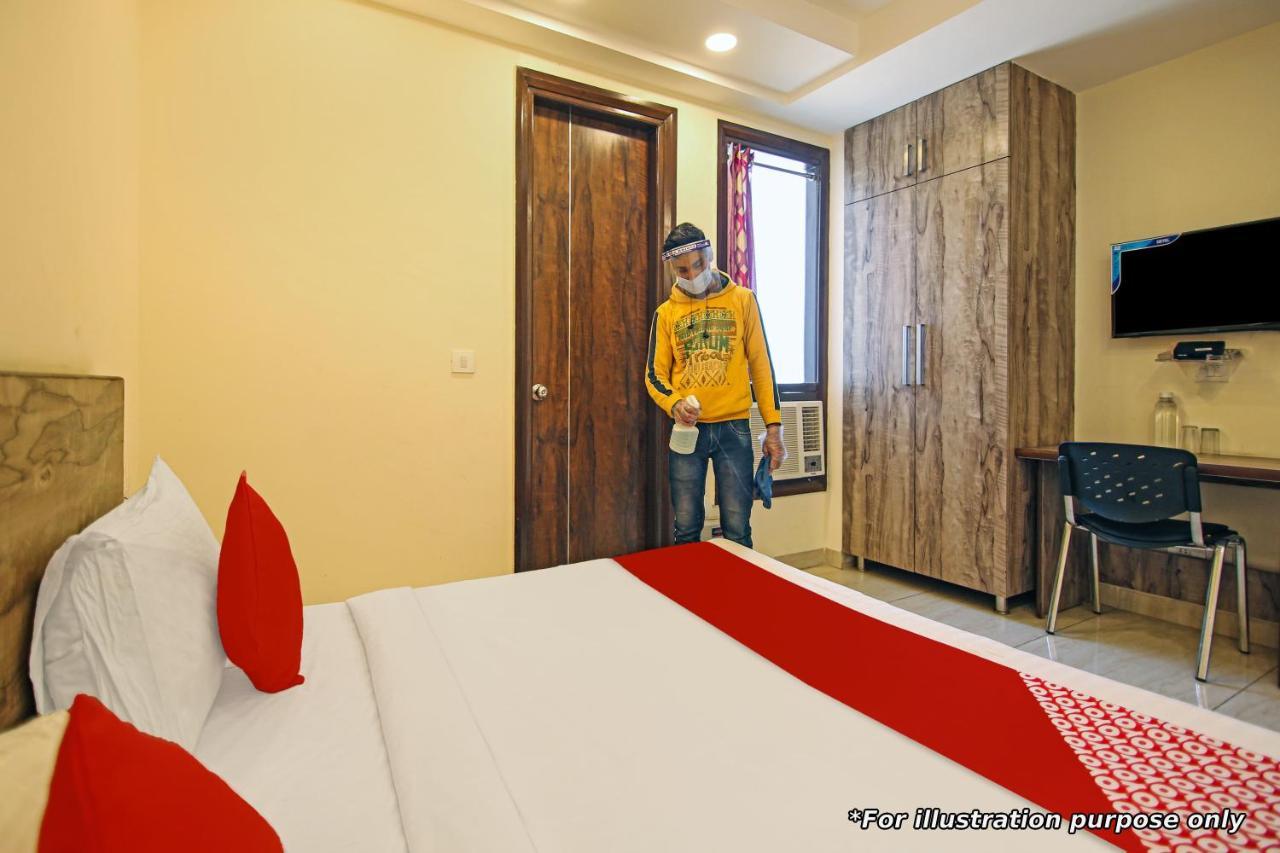 Oyo Silverkey 74581 Nallagandla Hotel Hyderabad Exterior photo