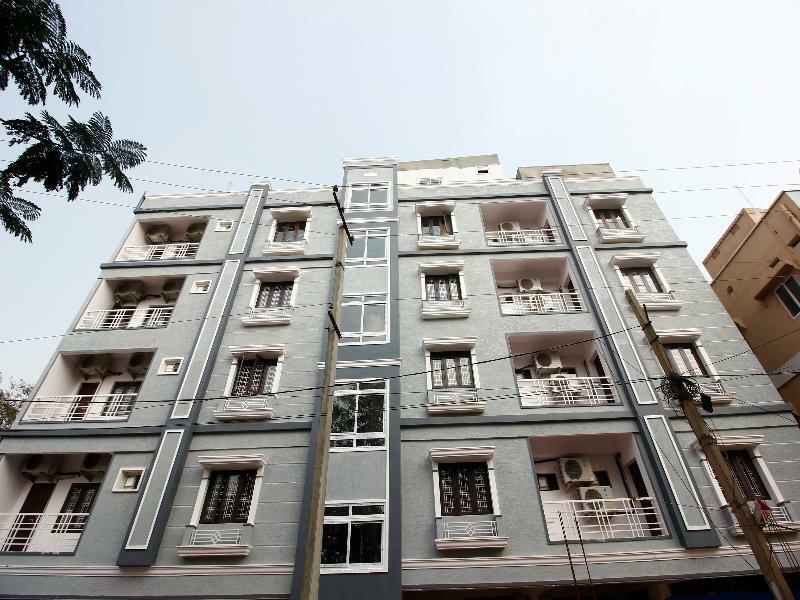 Oyo Silverkey 74581 Nallagandla Hotel Hyderabad Exterior photo